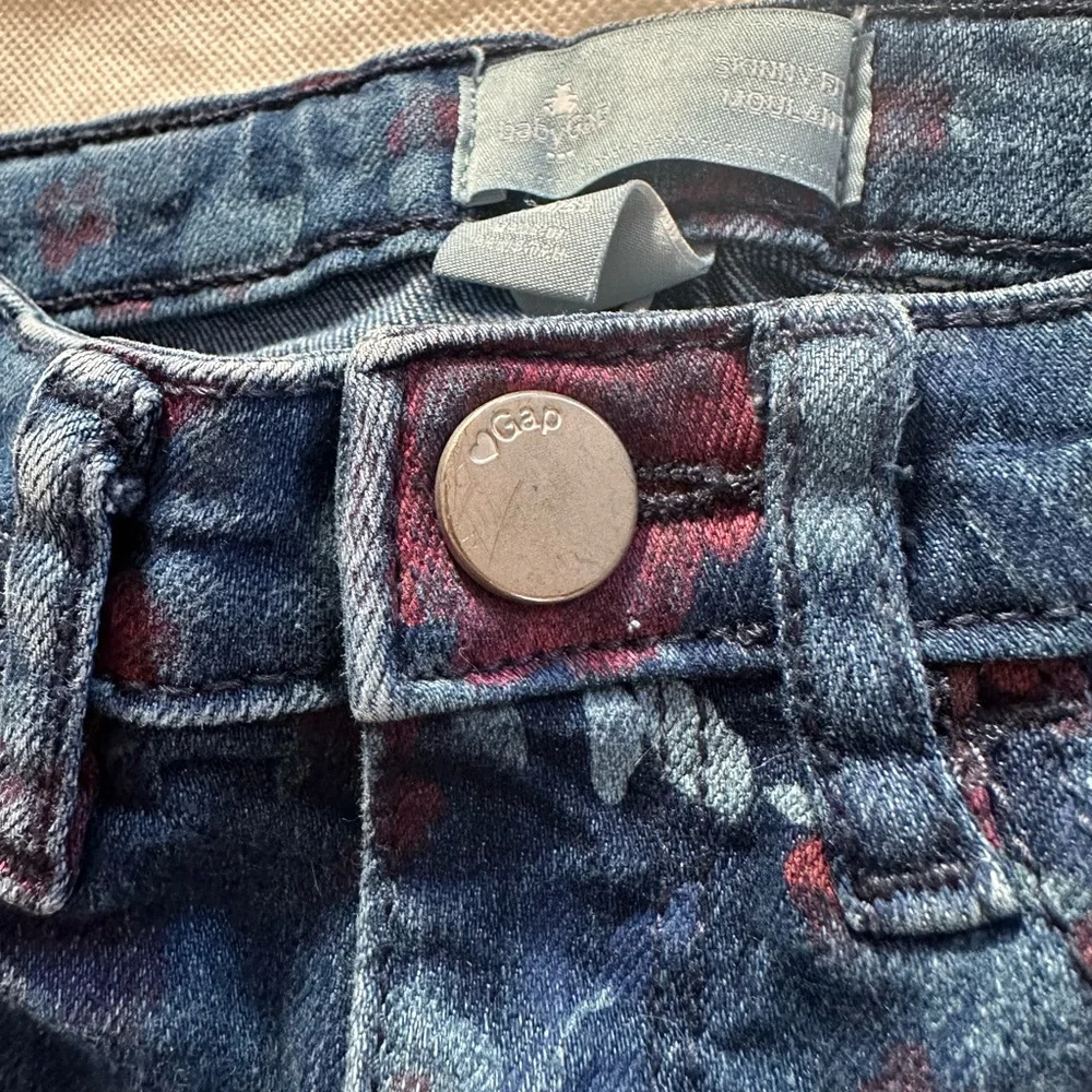 Baby Gap Floral Skinny Jeans in Medium Blue Wash/Red Girls Size 2T